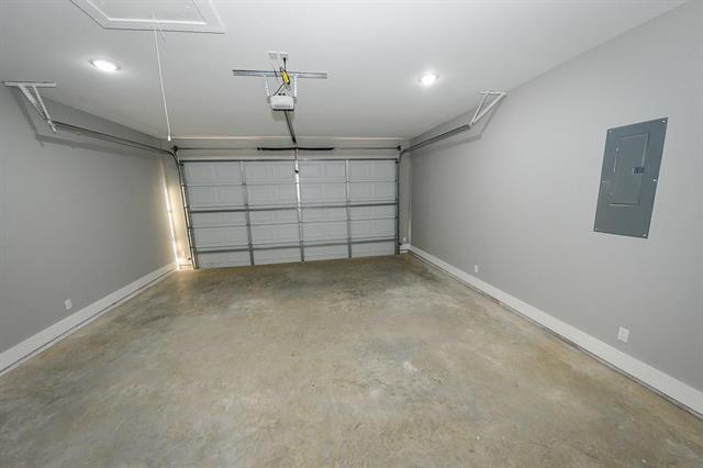 Building Photo - 726 Dubois St