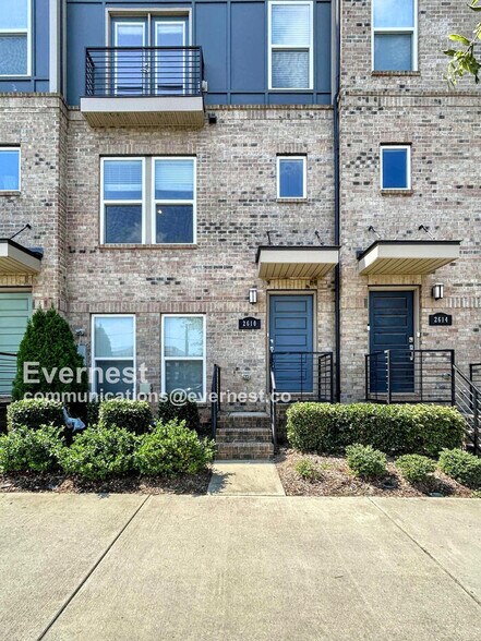 Primary Photo - 2610 Grand Union Way