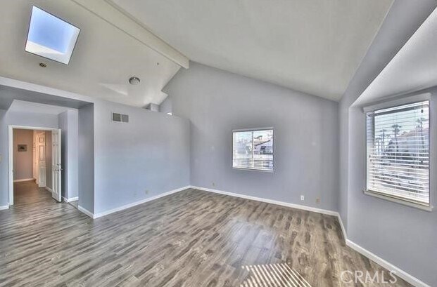 Building Photo - 202 10th St