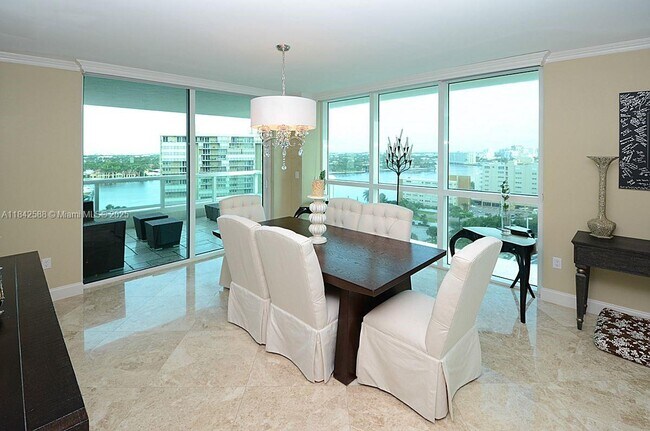 Building Photo - 101 S Fort Lauderdale Beach Blvd