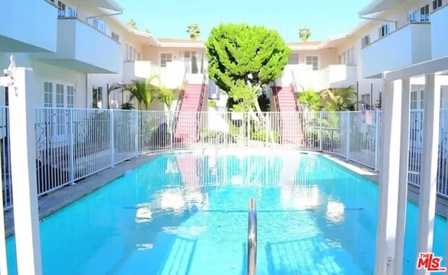 Building Photo - 1027 20th St