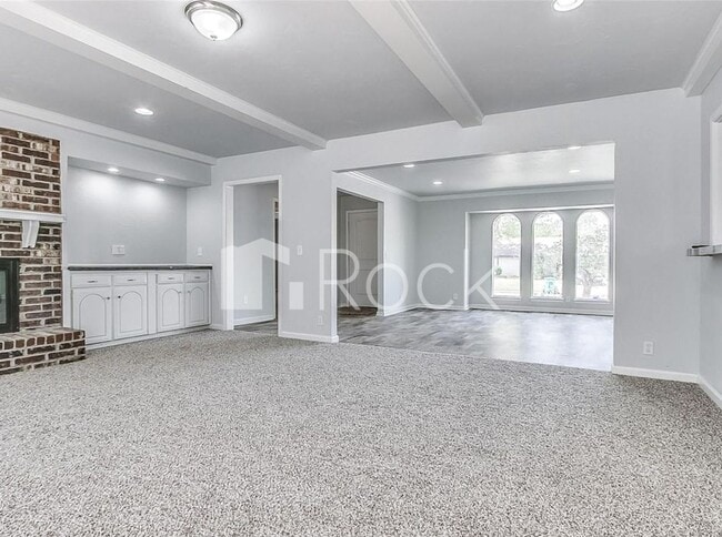 Building Photo - 12508 High Meadow Dr