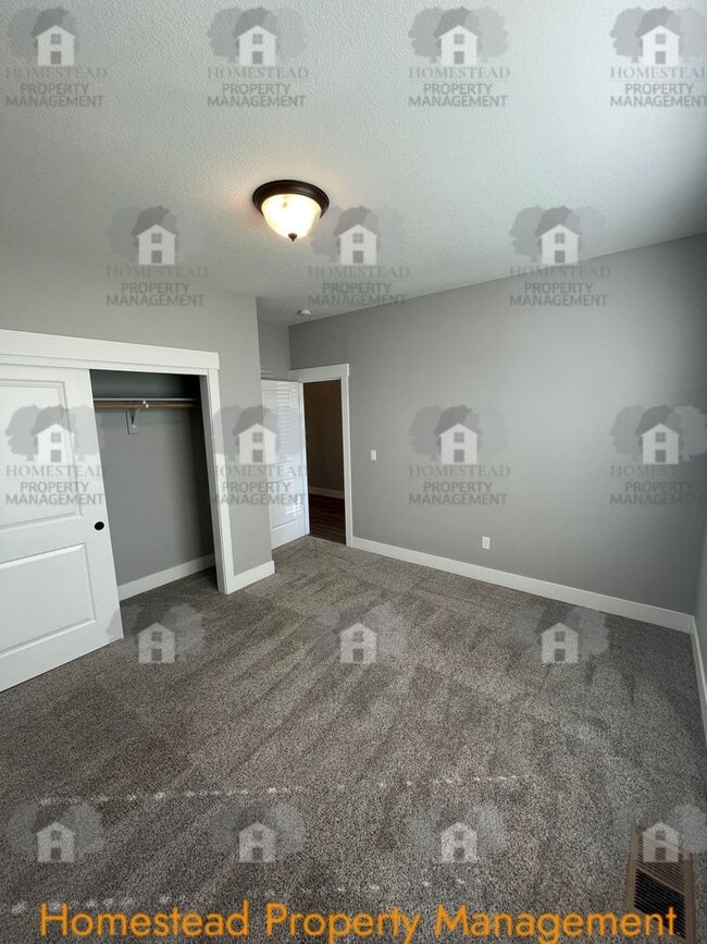 Building Photo - Welcome to Brandy Meadows!