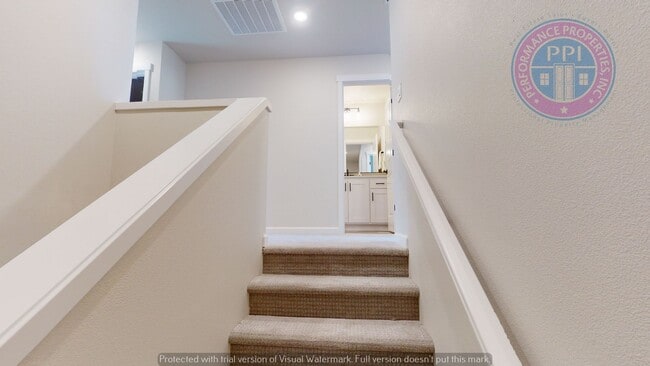 Building Photo - Newer Home in Sought After Reed's Crossing...