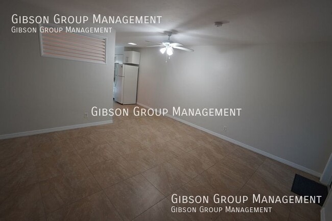 Building Photo - 631 NE 17th Way