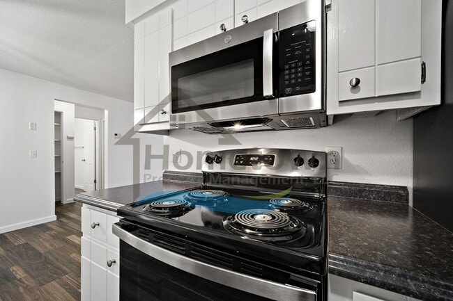 Building Photo - 2850 N Francis St