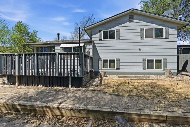 Building Photo - $2,040.95, 3-bed, 2-bathroom located in Colorado Springs with a large backyard