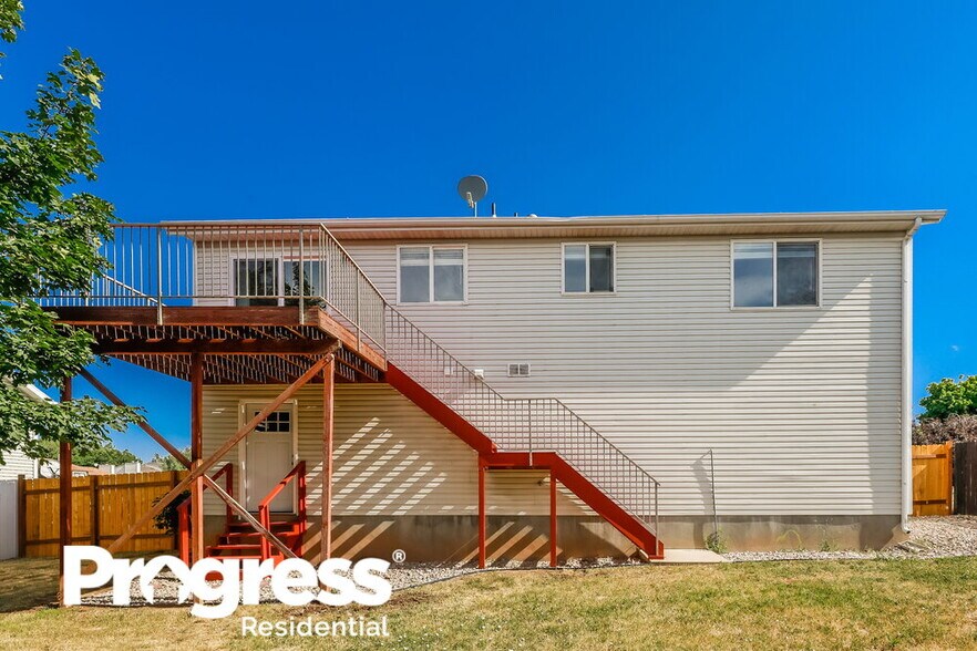 Building Photo - 486 W 225 N