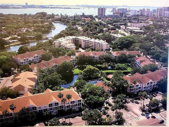 Overview of CP2 community - 850 S Tamiami Trl