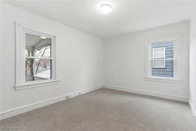 Building Photo - 3577 Cedarbrook Rd