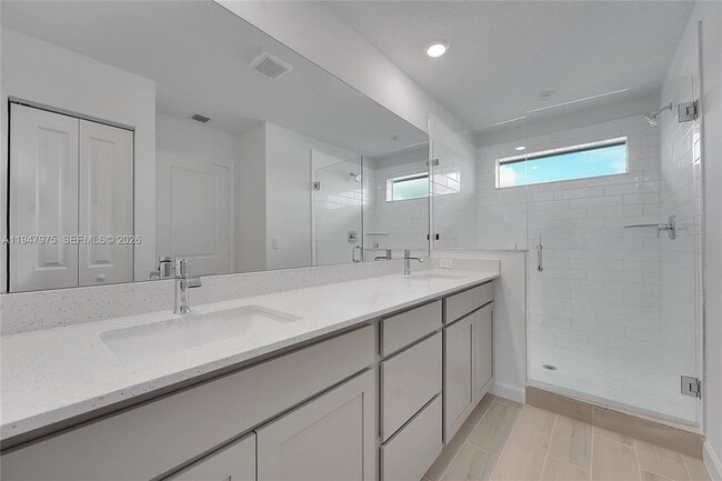 Building Photo - 1687 Hoot Owl Holw