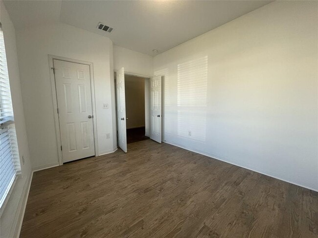 Building Photo - 308 Somerville St