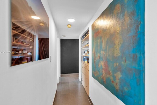 Building Photo - 7441 Wayne Ave