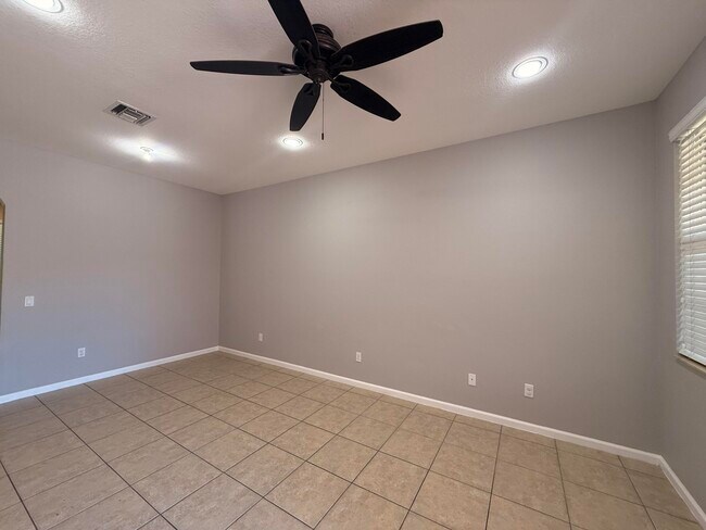 Building Photo - 7189 Briella Dr