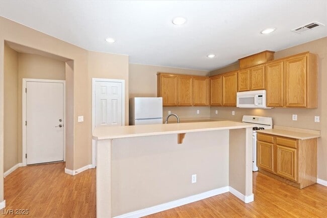 Building Photo - 6250 W Arby Ave