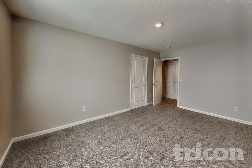 Building Photo - 1810 Downey Ln