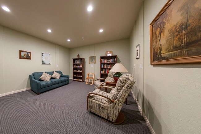 Building Photo - 1BR/1BA North Park Condo - 55+ Community, ...
