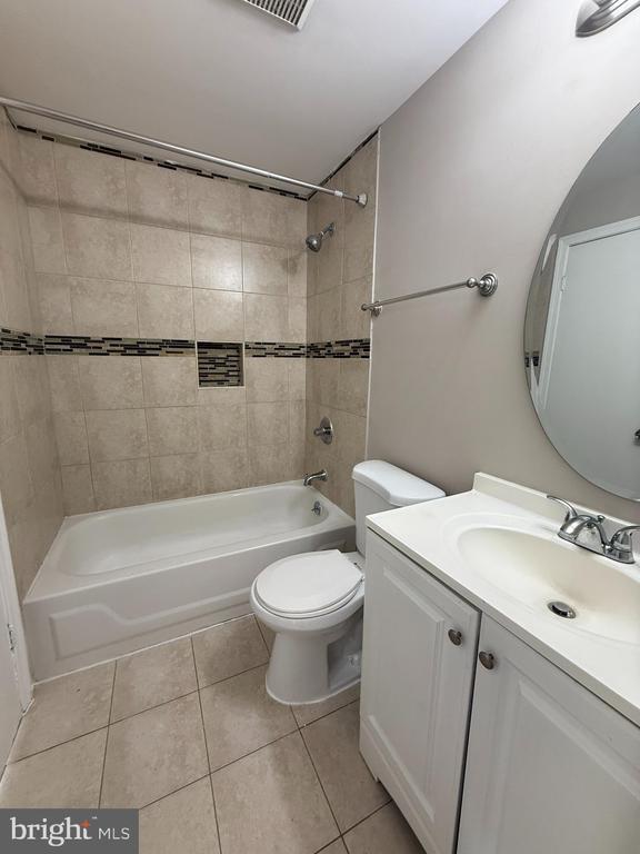 Building Photo - 2119 Princess Anne Ct