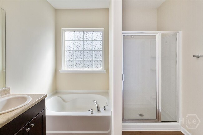 Building Photo - 117 Greyfield Cir