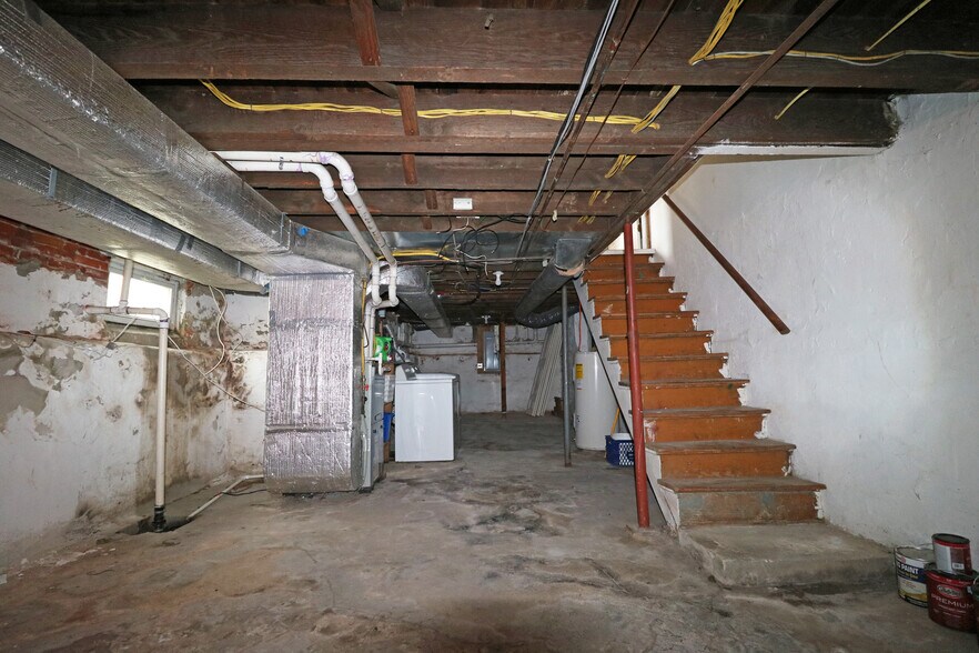 Building Photo - 31 S Darlington St