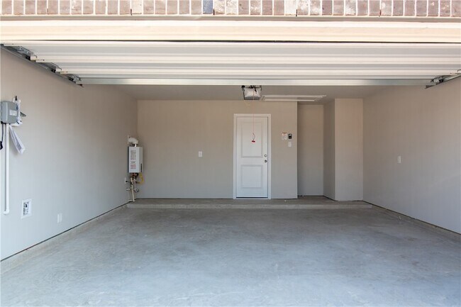 Building Photo - 6117 Eldora Dr