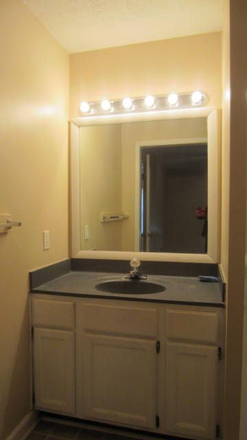 Building Photo - 293 East Burns Court - Unit C Available NOW