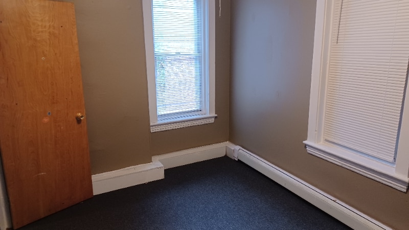 Building Photo - 411 N Montgomery St