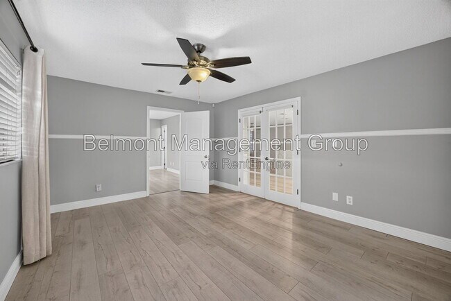 Building Photo - 7606 Waunatta Ct