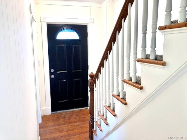 Building Photo - 191 W Main St