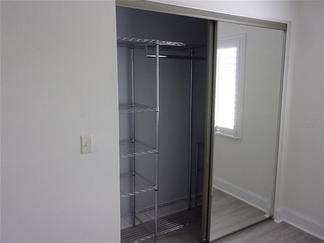 Building Photo - 132 E Cypress Ct