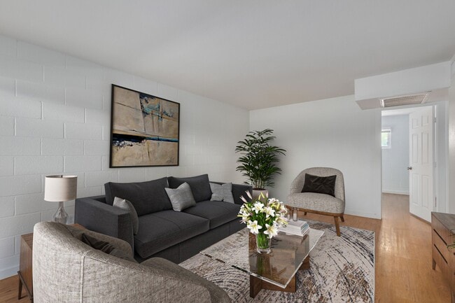 Floorplan - Decco 109 | Tempe Apartments