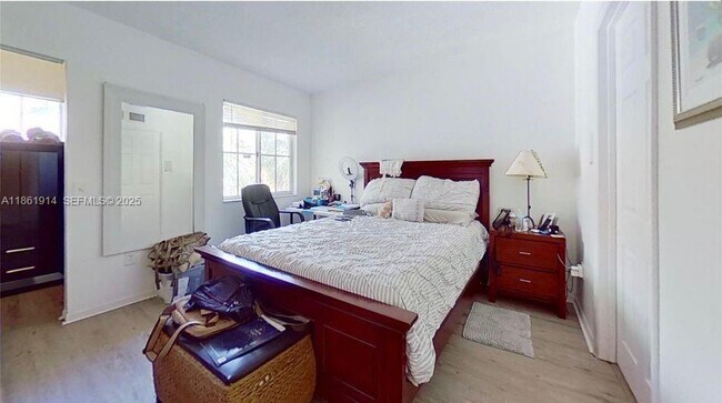 Building Photo - 2451 Centergate Dr