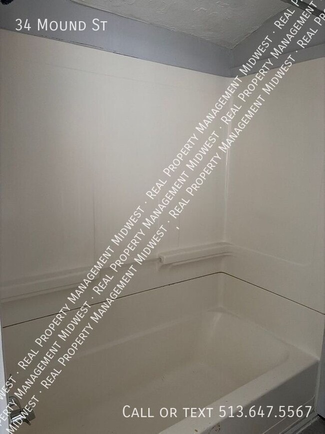 Building Photo - 34 Mound St