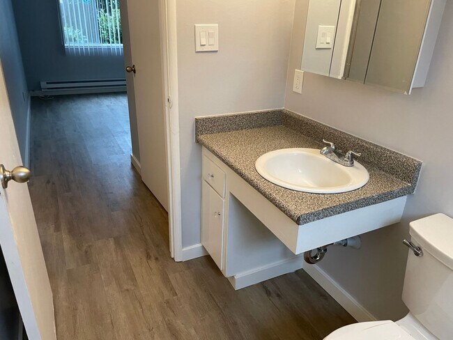 Building Photo - Jefferson