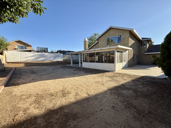 Building Photo - 37416 Daybreak St
