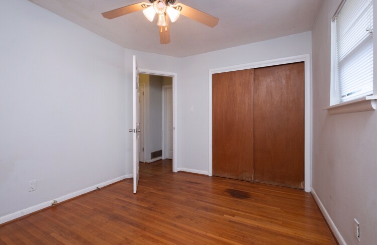 Building Photo - 7403 L St