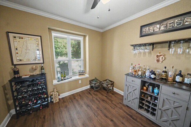Building Photo - Exquisite 3-bedroom, 2.5-bathroom off 1604 and Culebra Road - Realtor Commission: $500