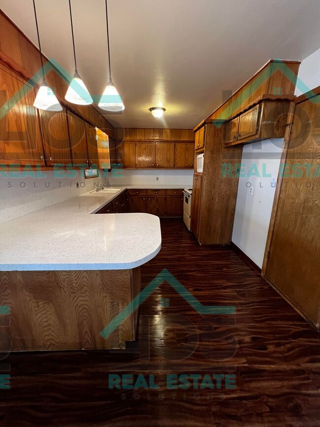 Building Photo - RENOVATED 3 bedroom in OKC
