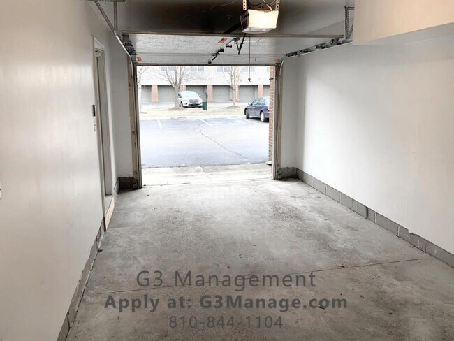 Building Photo - 2958 Barclay Wy