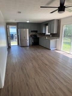 Building Photo - 1106 Calvary St