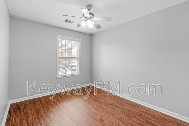 Building Photo - 2207 River Park Ct
