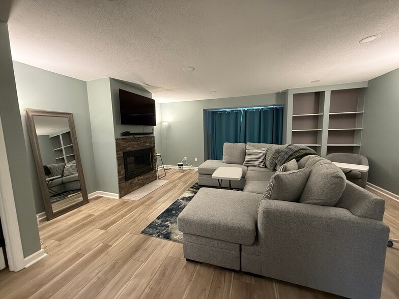 Building Photo - 2634 S Forrest Green Dr