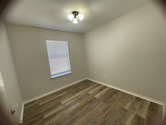 Building Photo - 5217 Calloway St