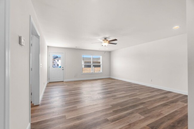 Building Photo - Highland Point Dr 849/851