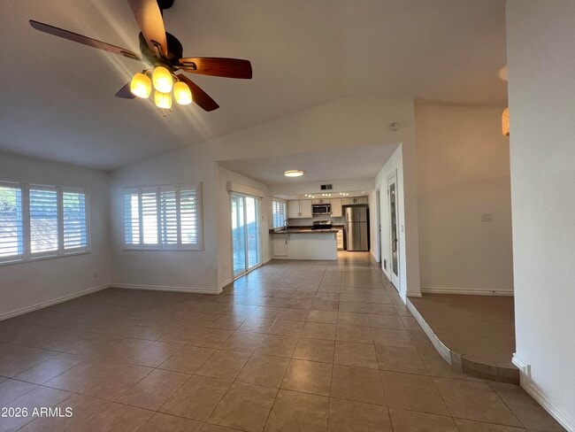 Building Photo - 10038 S 46th Pl