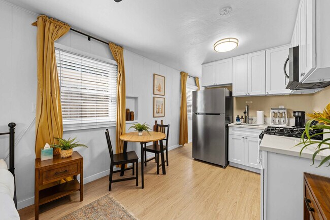 Building Photo - 4503 Bond St