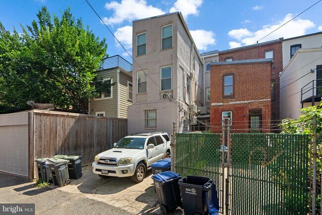 Building Photo - 1932 15th St NW