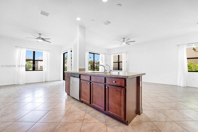 Building Photo - 5377 Cameron Dr