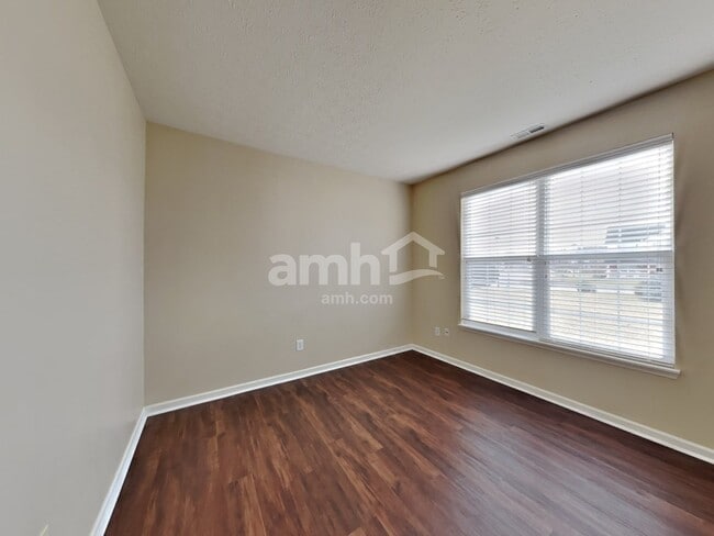 Building Photo - 760 Harvest Ridge Dr