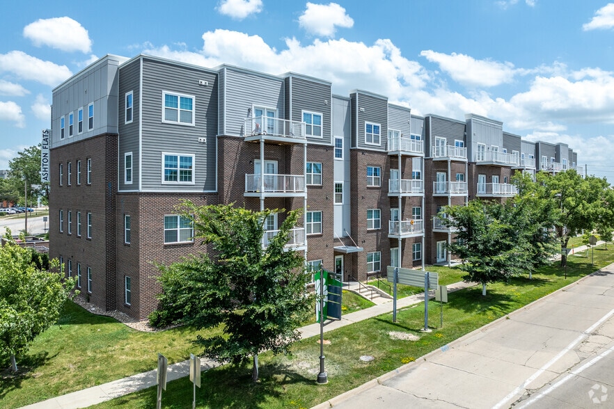 Primary Photo - Ashton Flats